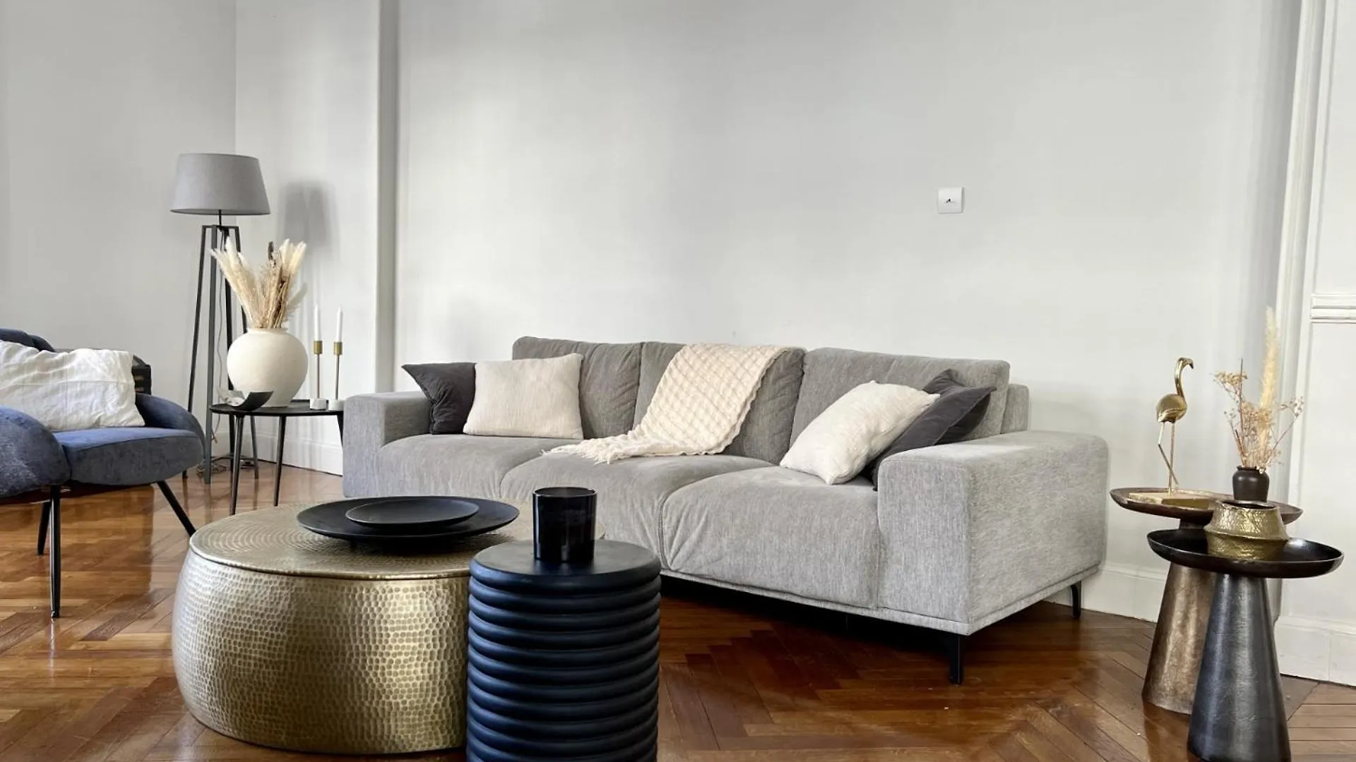 Luxueux Appartement 115M2, 3 Chambres Centre Ville Avec Parking A 5 Min Plage -Climatisation Nice 0*,  Fransa